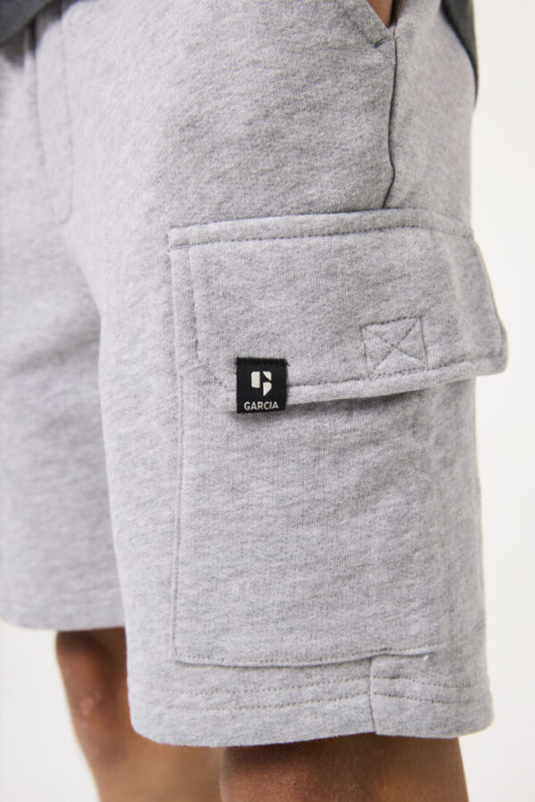 Pantalón corto jogger gris Garcia Jeans