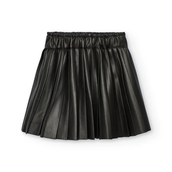 Falda polipiel plisada de niña.