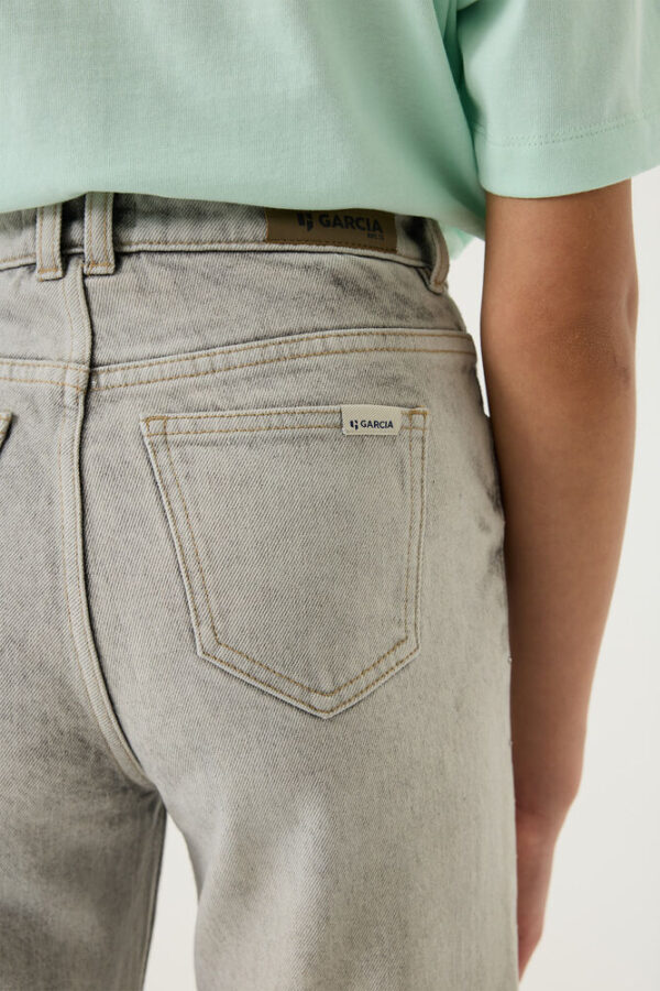 n262724-5938-flatshots-detail-1000-413f3f9d Vaqueros rectos con tachas