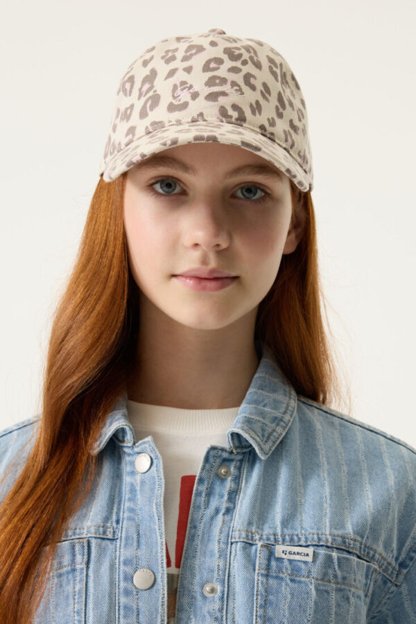 Gorra estampado leopardo