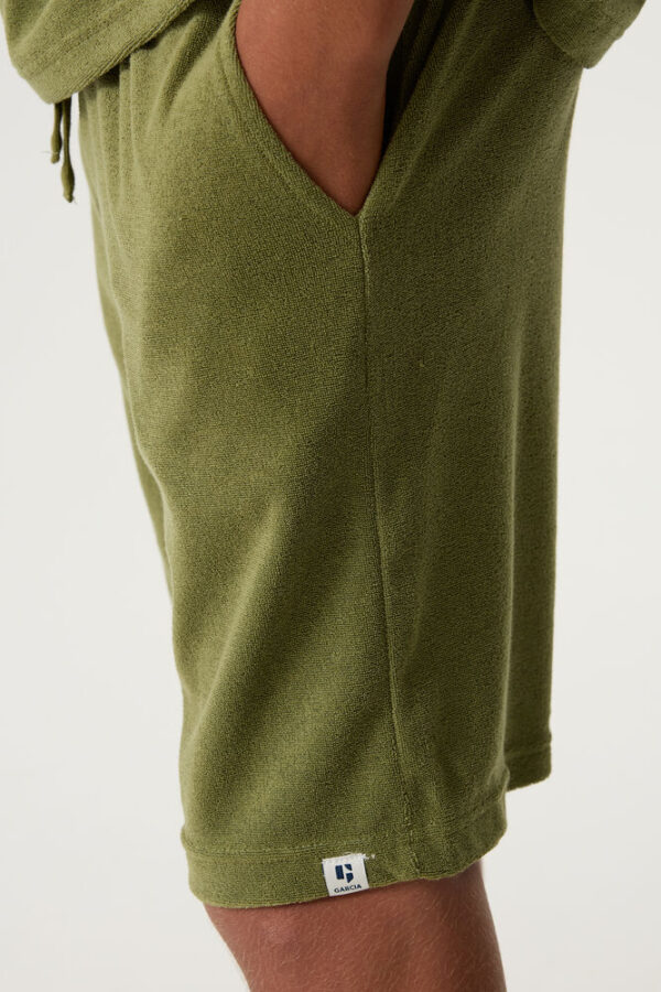 Pantalones cortos verdes